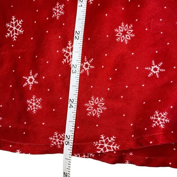 GUC Red Winter Nightie with Snowflakes - Picture 6 of 11